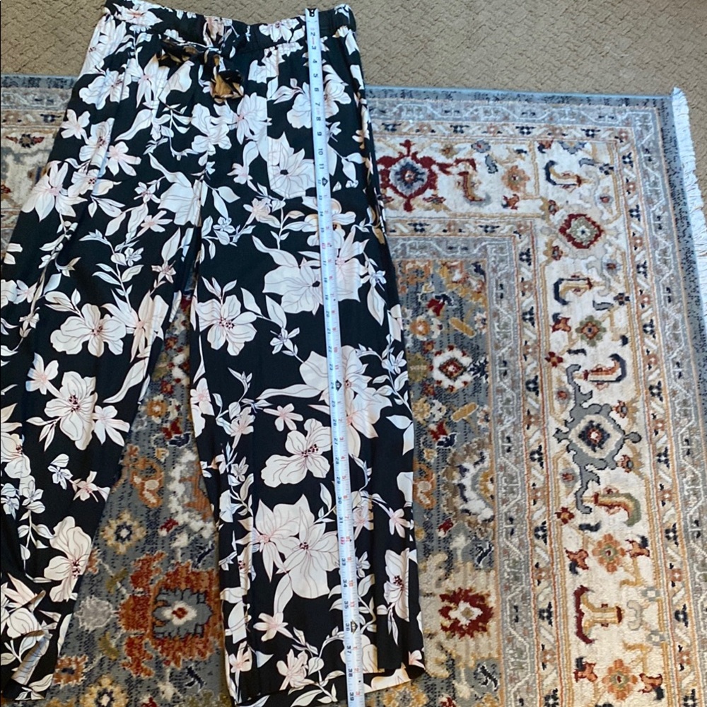 Sanctuary Black and White Wide Leg Floral Jumpsuit - Picture 15 of 16